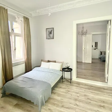 Crystal Sw. Marcin Poznan Apartment Exterior photo